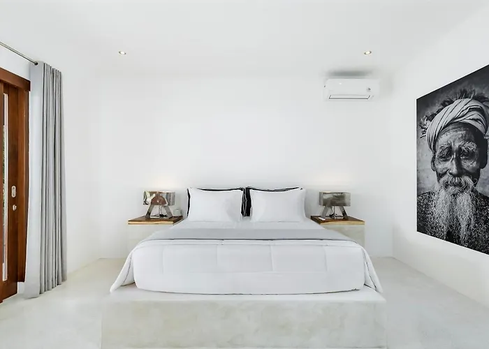 Rumah Santai Luxury 2 Bedrooms With Private Pool Ubud (Bali)