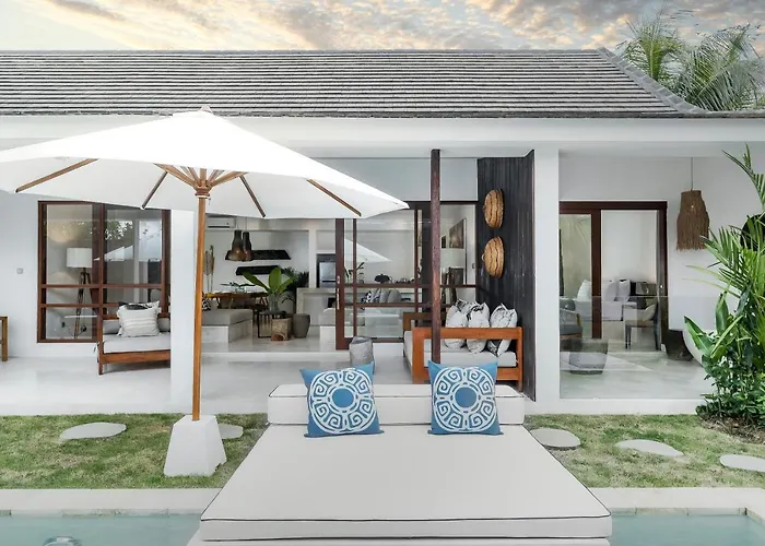 Villa Rumah Santai Luxury 2 Bedrooms With Private Pool