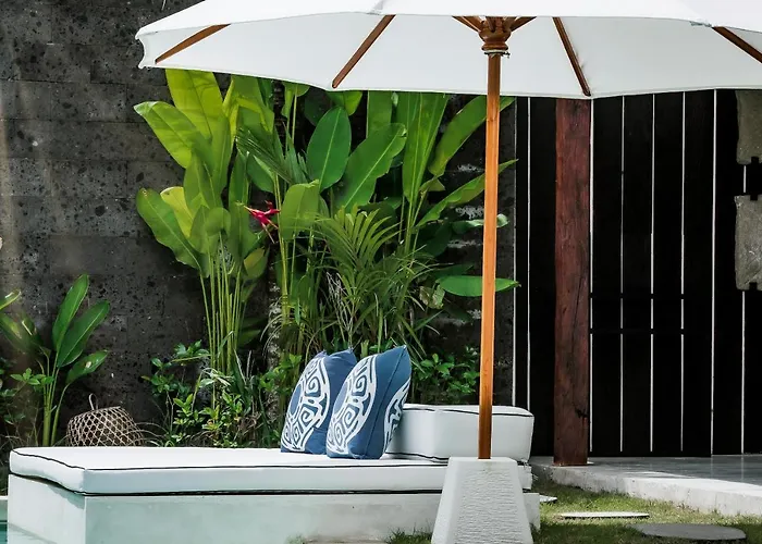 Rumah Santai Luxury 2 Bedrooms With Private Pool Villa *