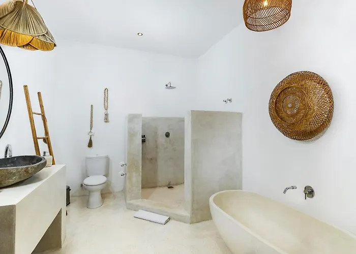 Villa Rumah Santai Luxury 2 Bedrooms With Private Pool