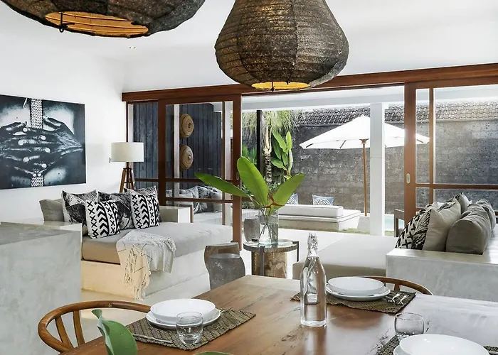 Villa Rumah Santai Luxury 2 Bedrooms With Private Pool *